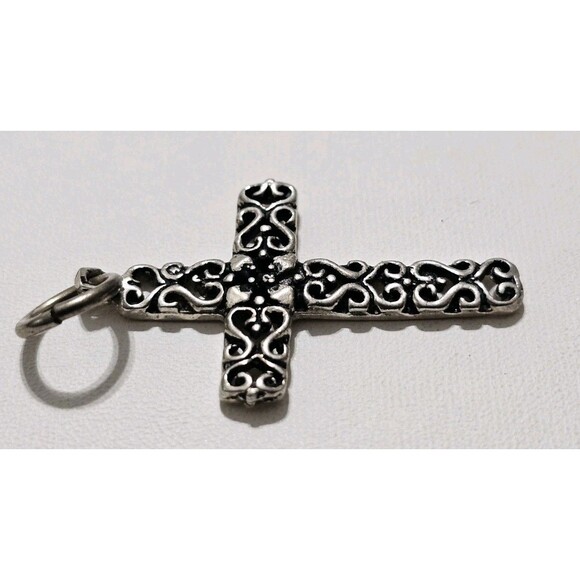 Vintage Sterling Silver Filigree Cross, Religious Jewelry, Christian Cross - Picture 4 of 6
